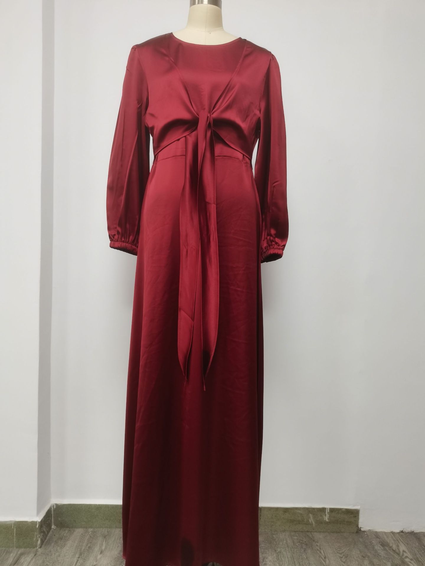 Caftan & Abaya Élégants – Robes Satinées pour Femme