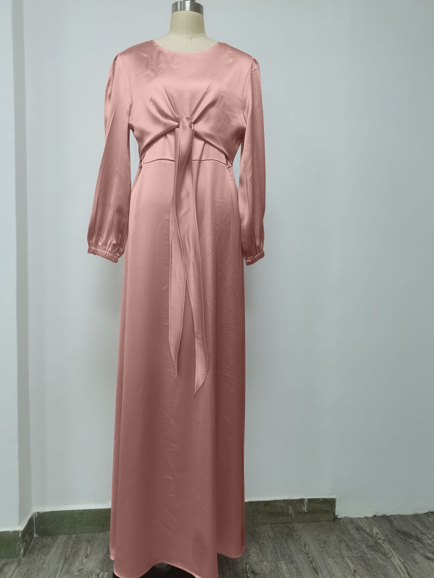 Caftan & Abaya Élégants – Robes Satinées pour Femme
