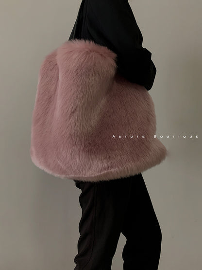 Sacs Féminins Élégants – Style, Douceur et Polyvalence