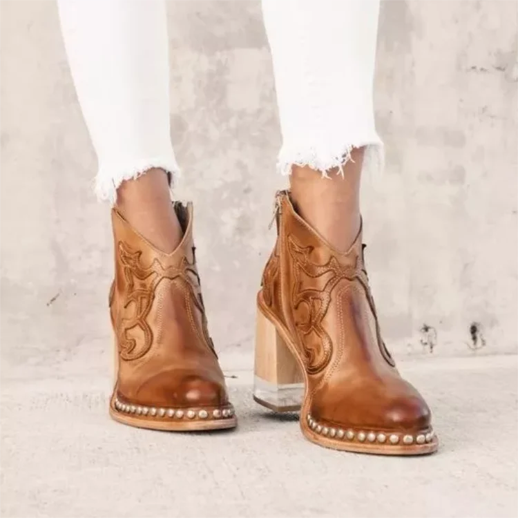 L’élégance se trouve à vos pieds.